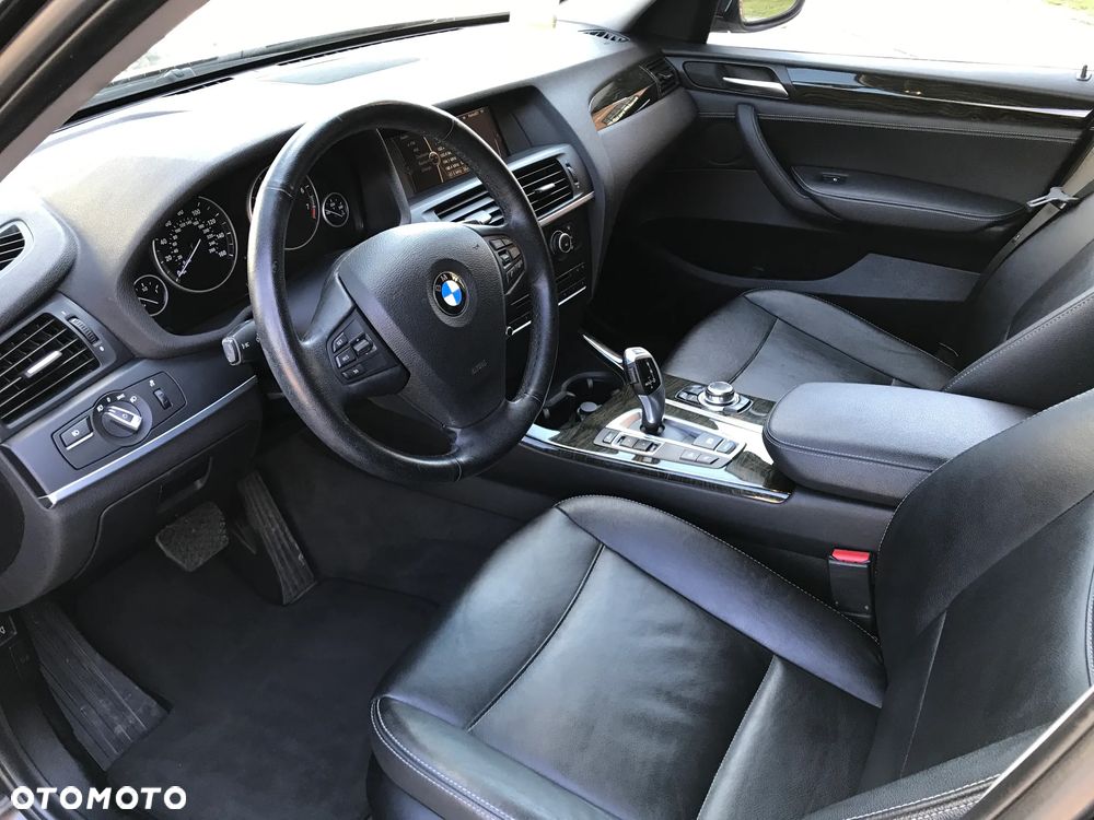 BMW X3 xDrive28i - 12