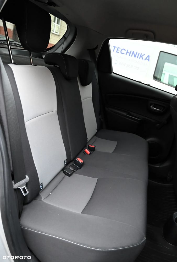 Toyota Yaris - 30