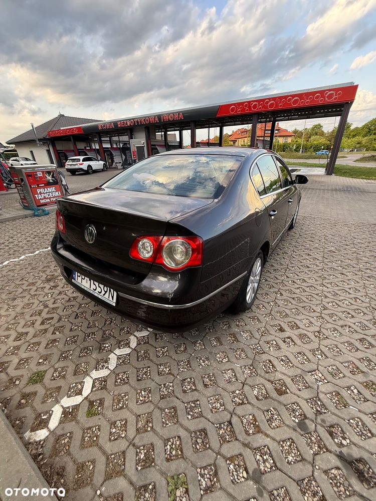 Volkswagen Passat 2.0 TDI DPF Trendline - 9