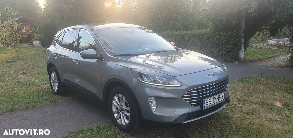 Ford Kuga 1.5 EcoBoost 2x4 Titanium - 13
