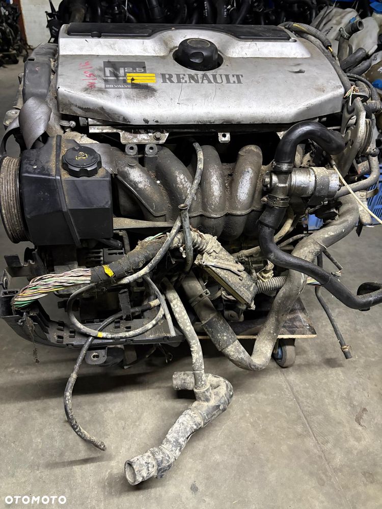 SILNIK RENAULT SAFRANE 2.5 20V N7UB701 - 3