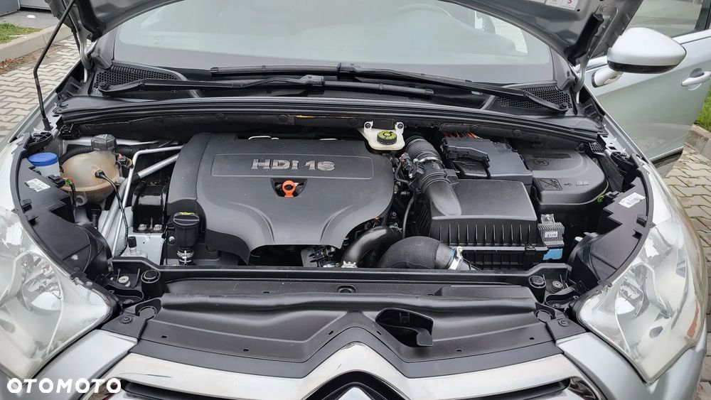 Citroën DS4 HDi 165 Urban Show - 33