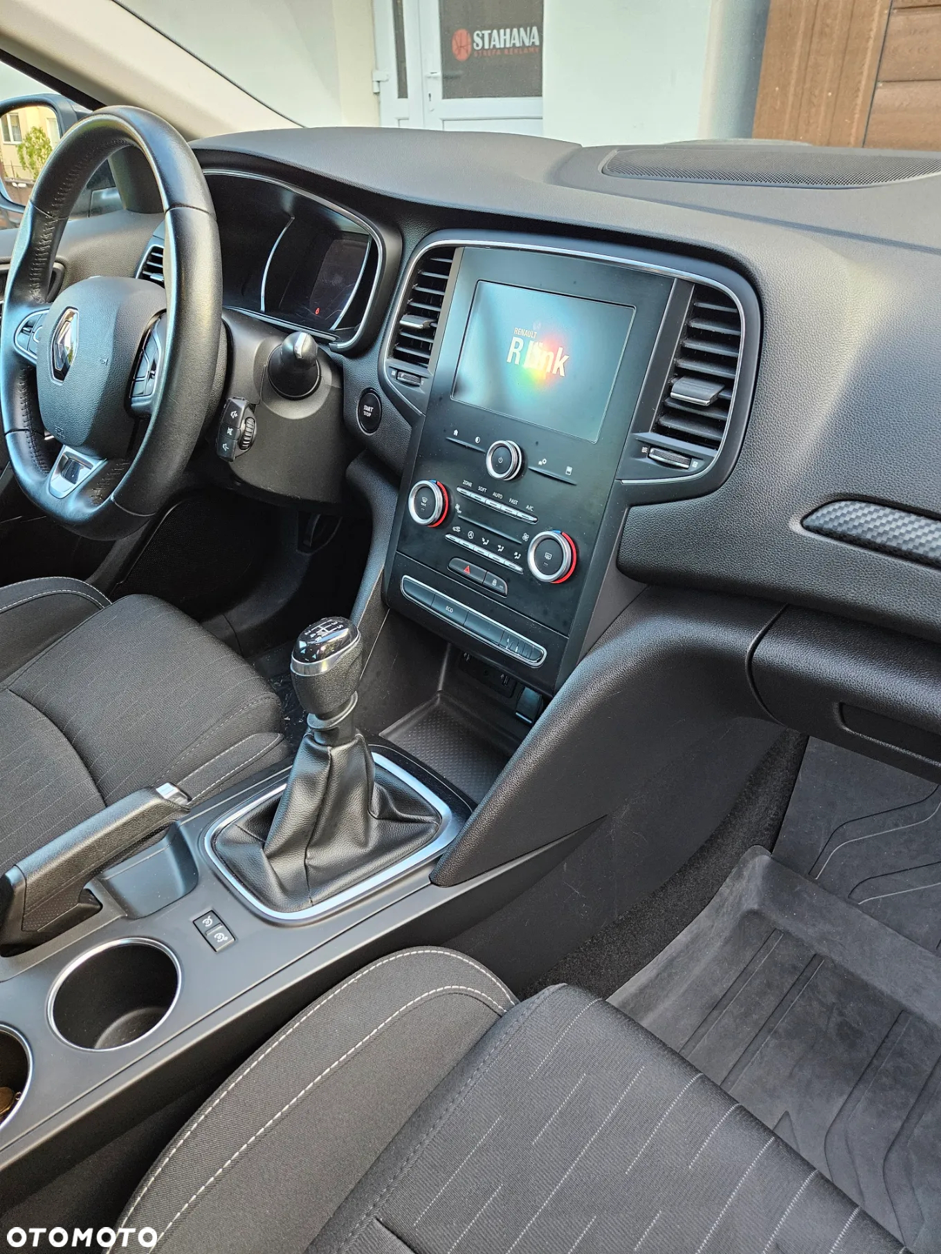 Renault Megane 1.6 SCe Limited - 9