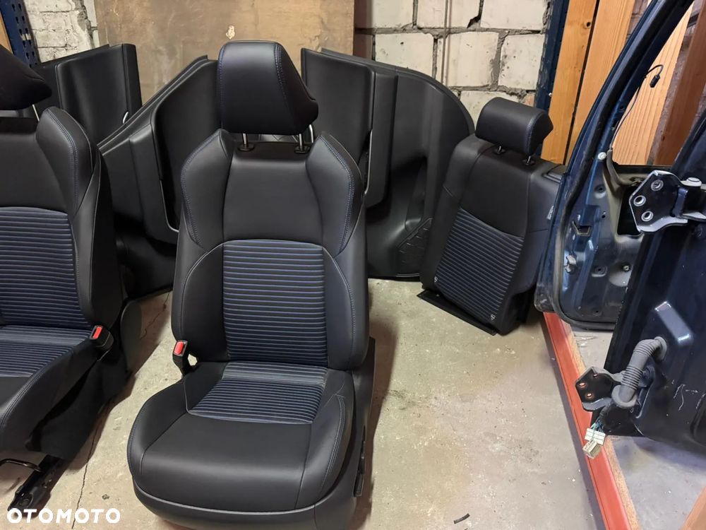 Toyota RAV4 RAV 4 V Fotele kanapa boczki tapicerki komplet - 3