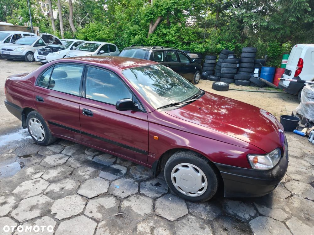 Toyota Carina 1.6 XLi - 1