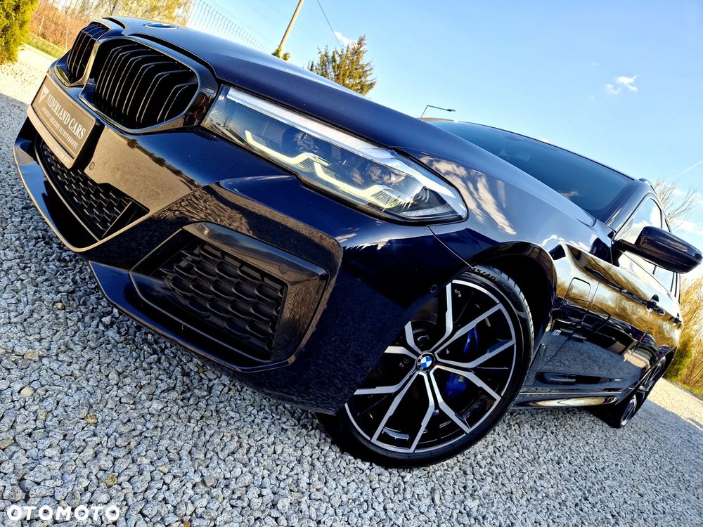 BMW Seria 5 530e xDrive M Sport sport - 36
