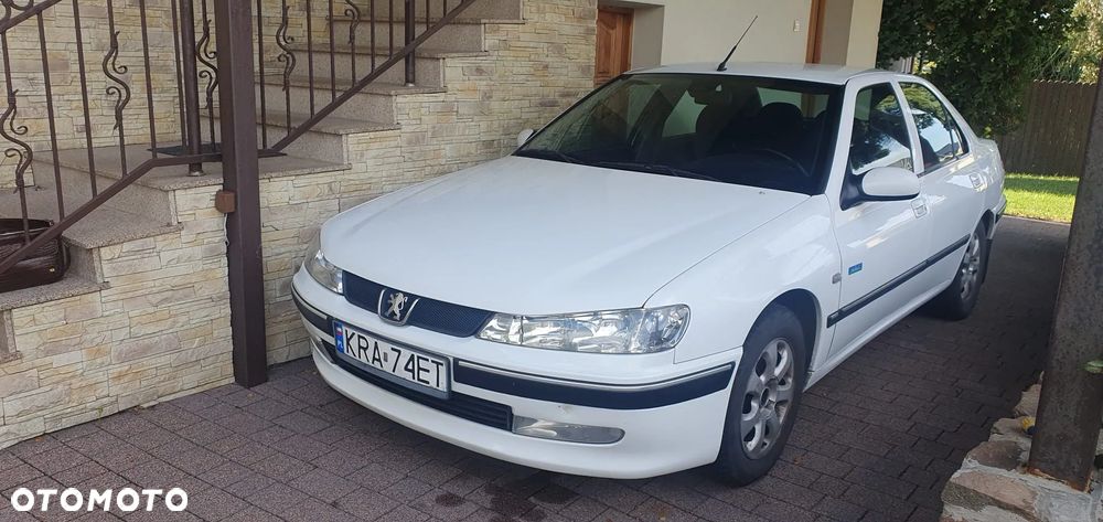 Peugeot 406 - 1