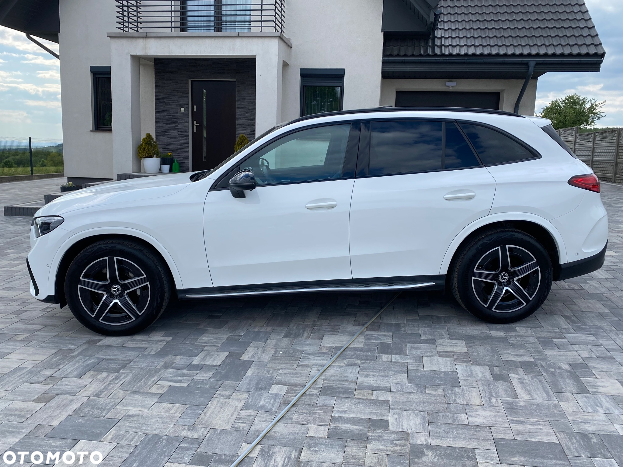 Mercedes-Benz GLC 200 4Matic 9G-TRONIC AMG Line Advanced - 4