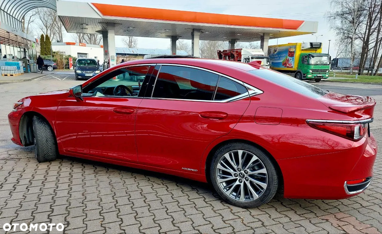 Lexus ES 300h Business Edition + - 6