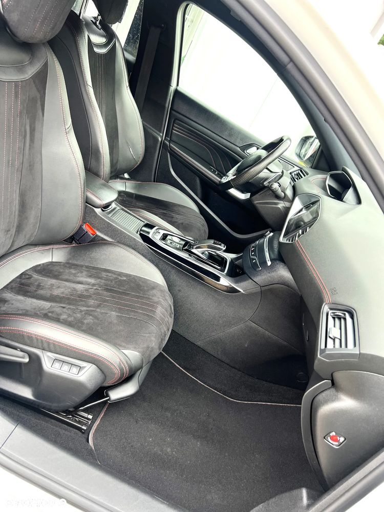 Peugeot 308 1.5 BlueHDi Active Pack Business S&S EAT8 - 9
