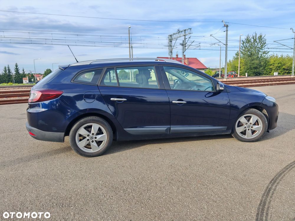 Renault Megane 1.9 dCi Dynamique Euro5 - 14