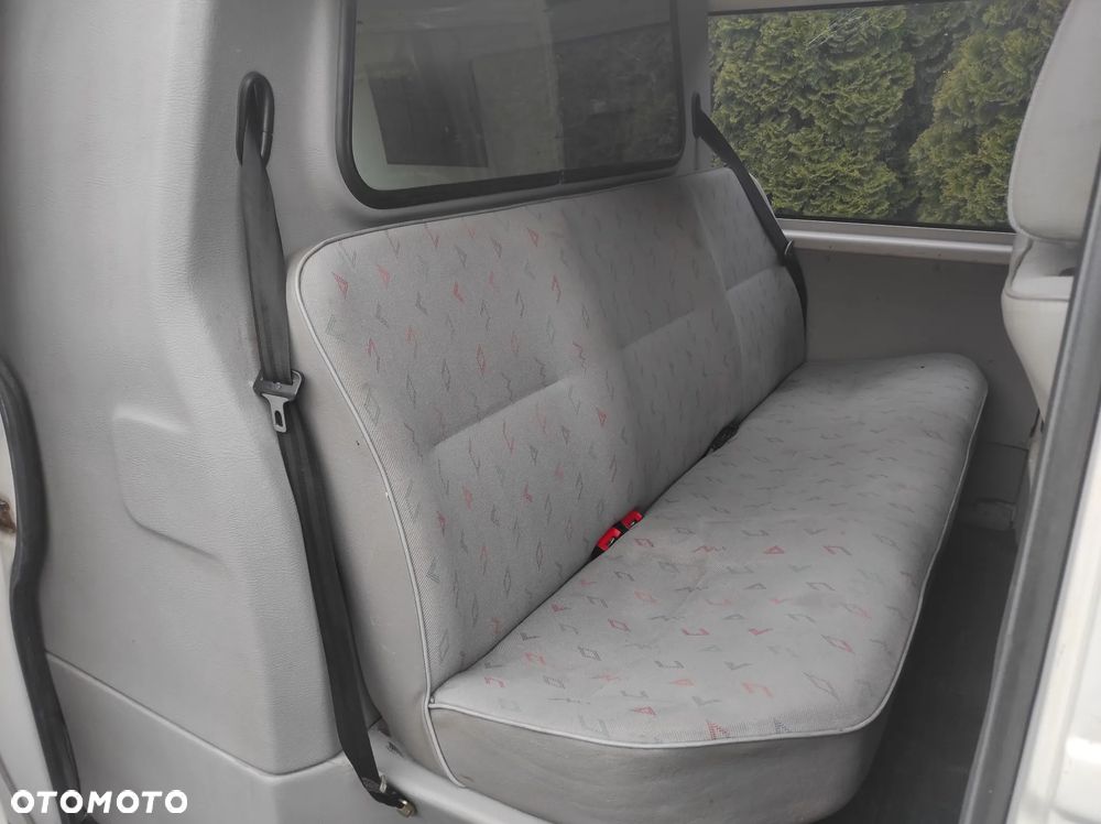 Volkswagen Transporter Escapade - 18