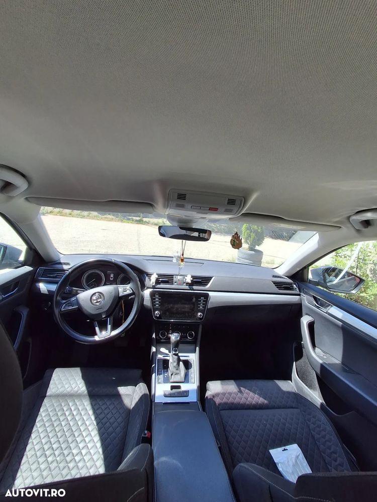 Skoda Superb 2.0 TDI DSG Ambition - 10