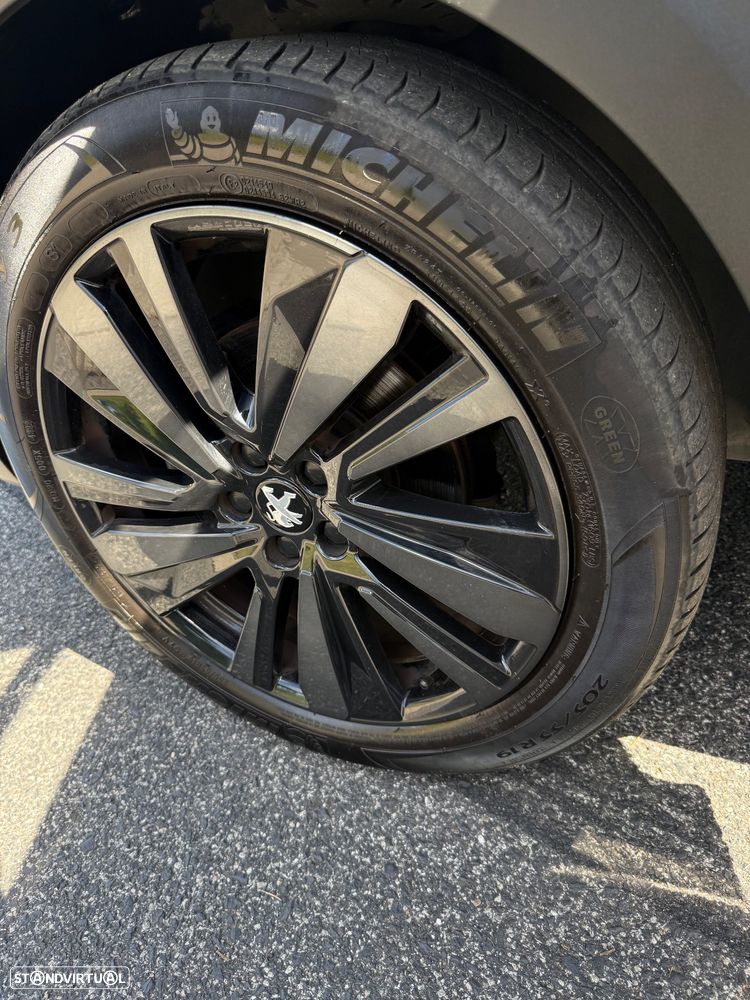 Peugeot 5008 1.5 BlueHDi GT Pack EAT8 - 17