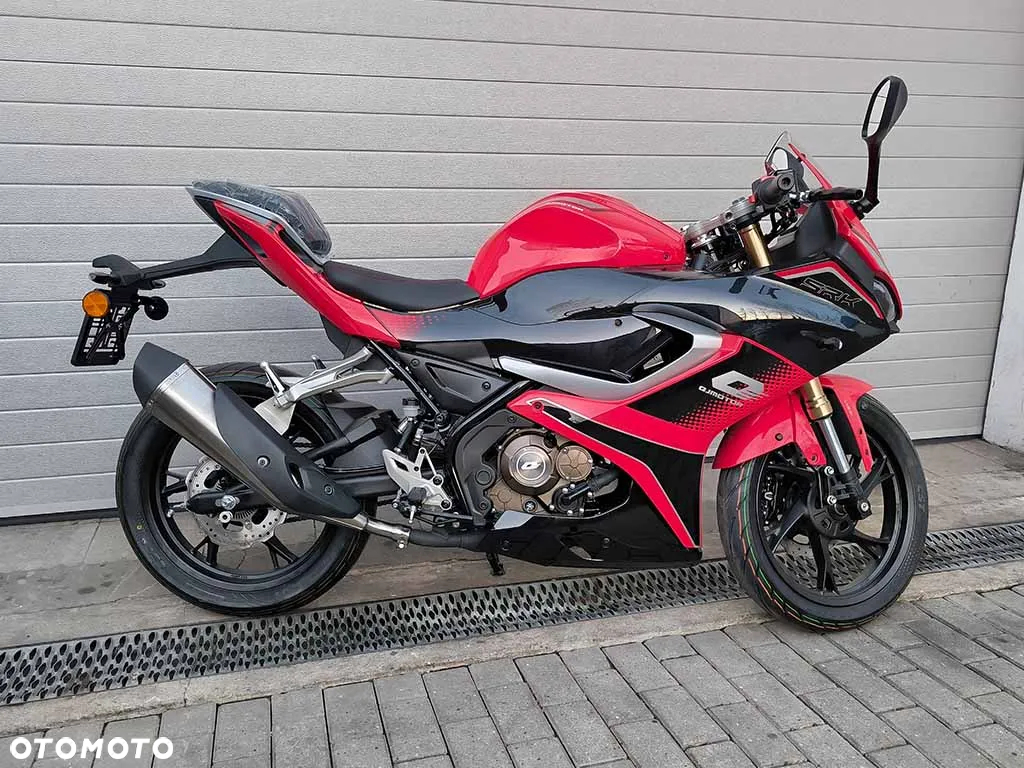 QJMOTOR SRK 125R - 11