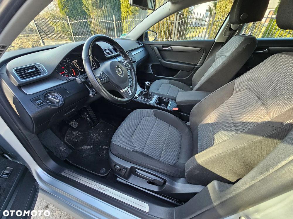 Volkswagen Passat 2.0 TDI BlueMotion Technology Highline - 11