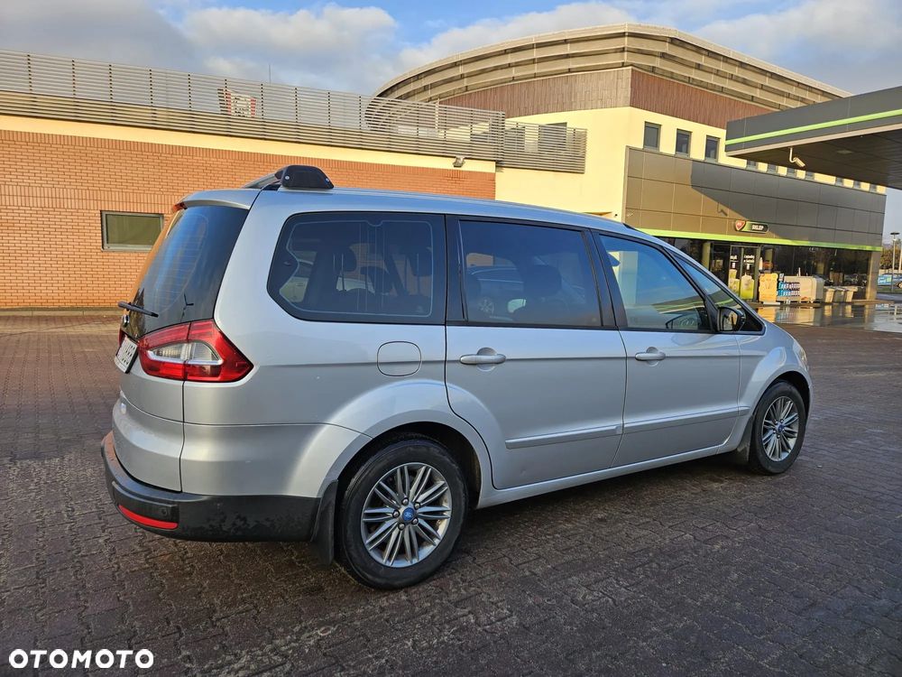 Ford Galaxy - 11