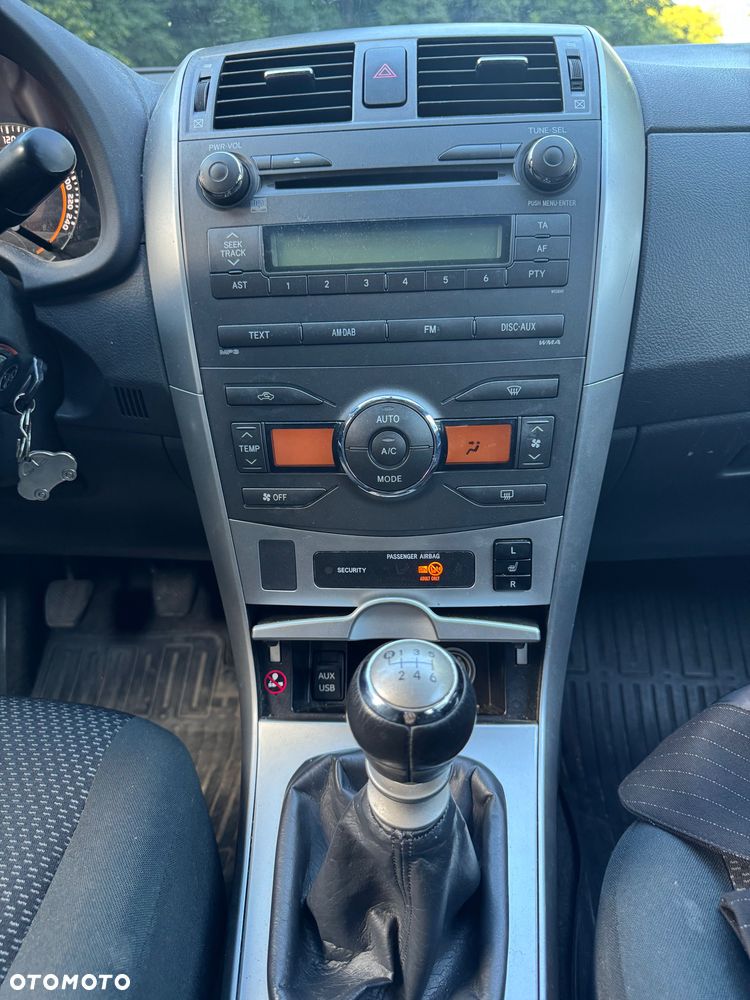 Toyota Corolla - 6
