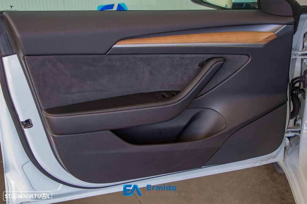 Tesla Model 3 Long Range Tração Integral - 34