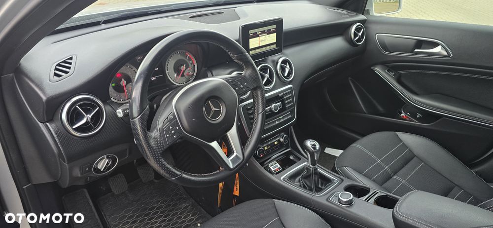 Mercedes-Benz Klasa A 180 CDI (BlueEFFICIENCY) - 14