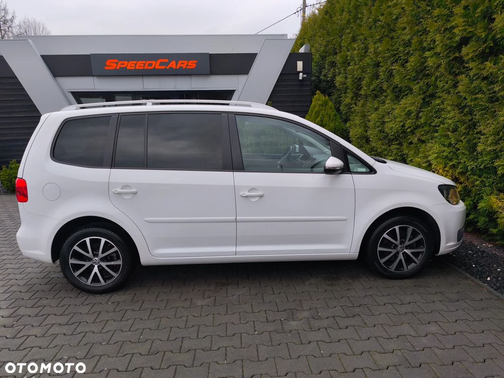 Volkswagen Touran - 6