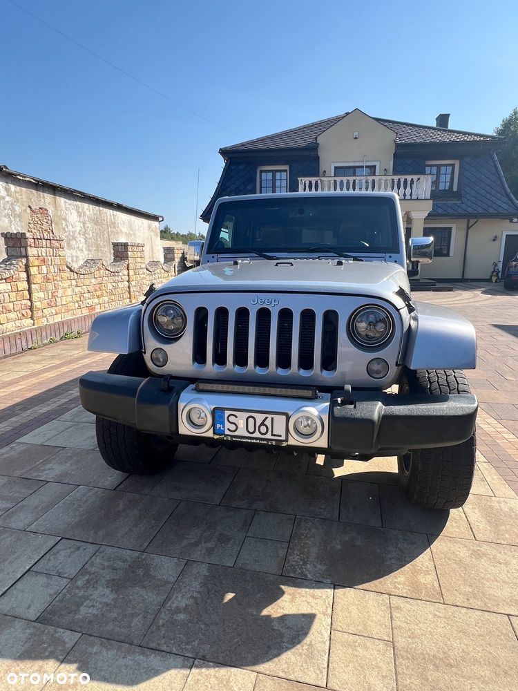 Jeep Wrangler 3.6 Unlim Sahara - 3