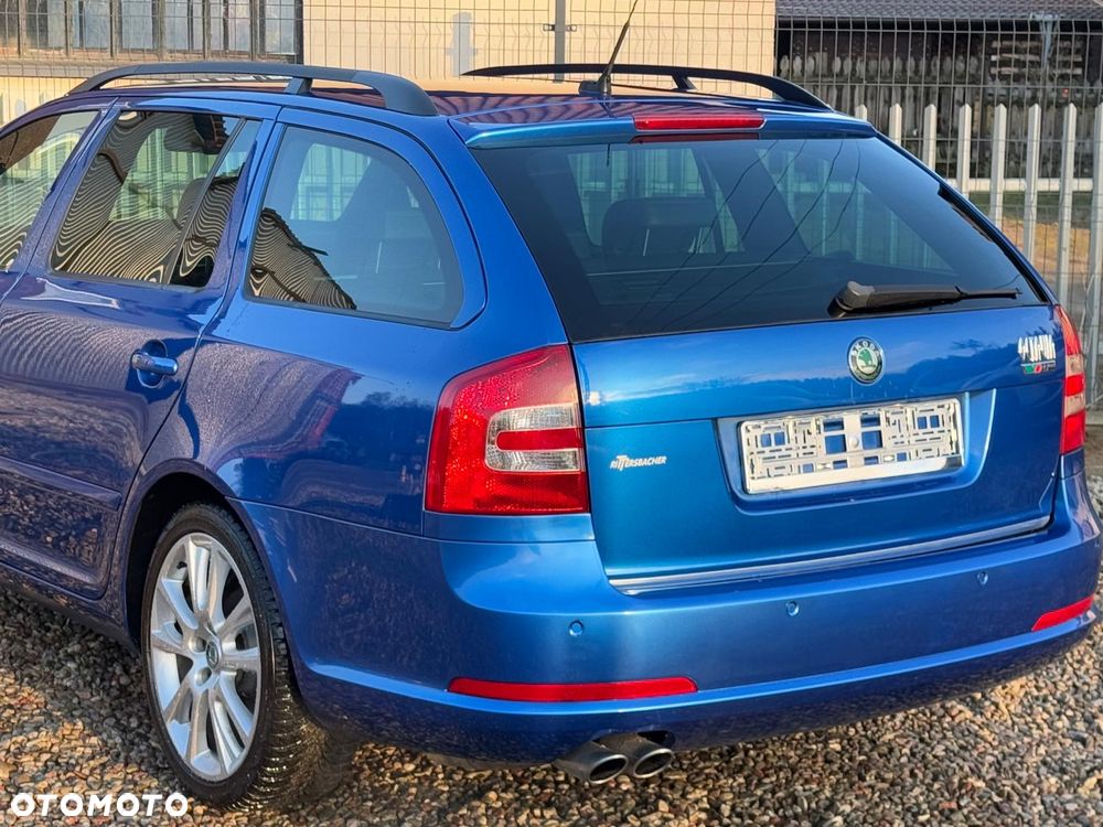 Skoda Octavia 2.0 TDI CR DPF DSG RS - 23