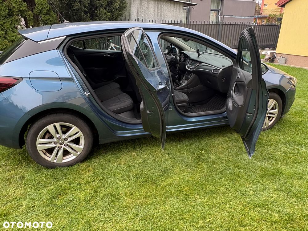 Opel Astra - 16