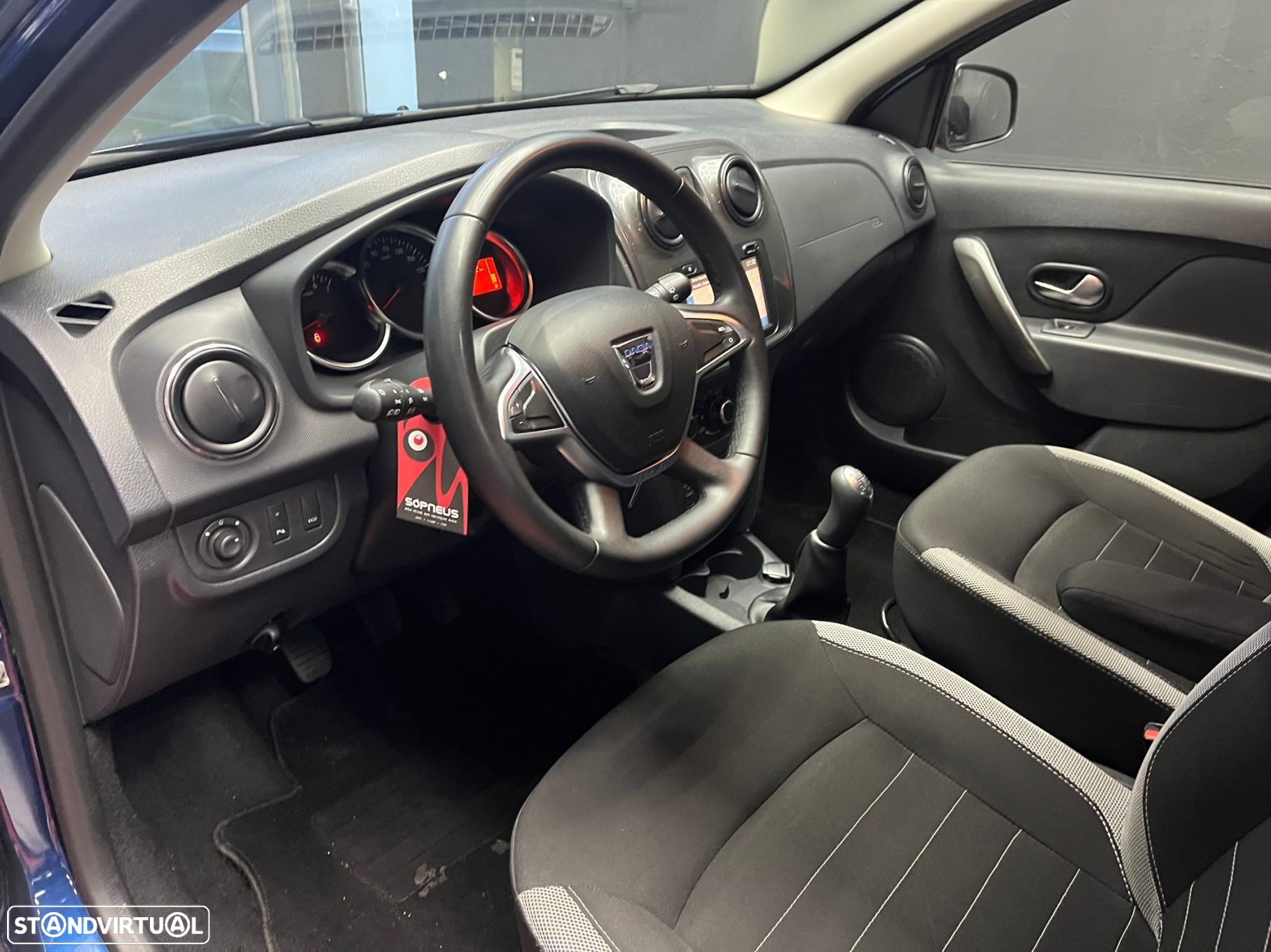 Dacia Logan MCV 0.9 TCe Stepway - 8