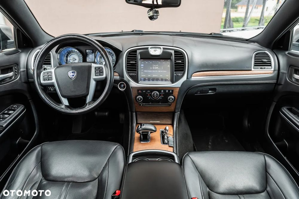 Lancia Thema 3.6 Executive AWD - 21