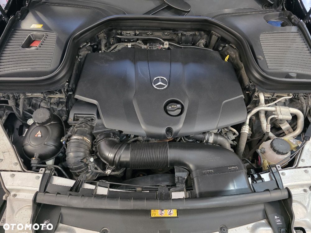 Mercedes-Benz GLC 220 d 4Matic 9G-TRONIC Edition 1 - 17