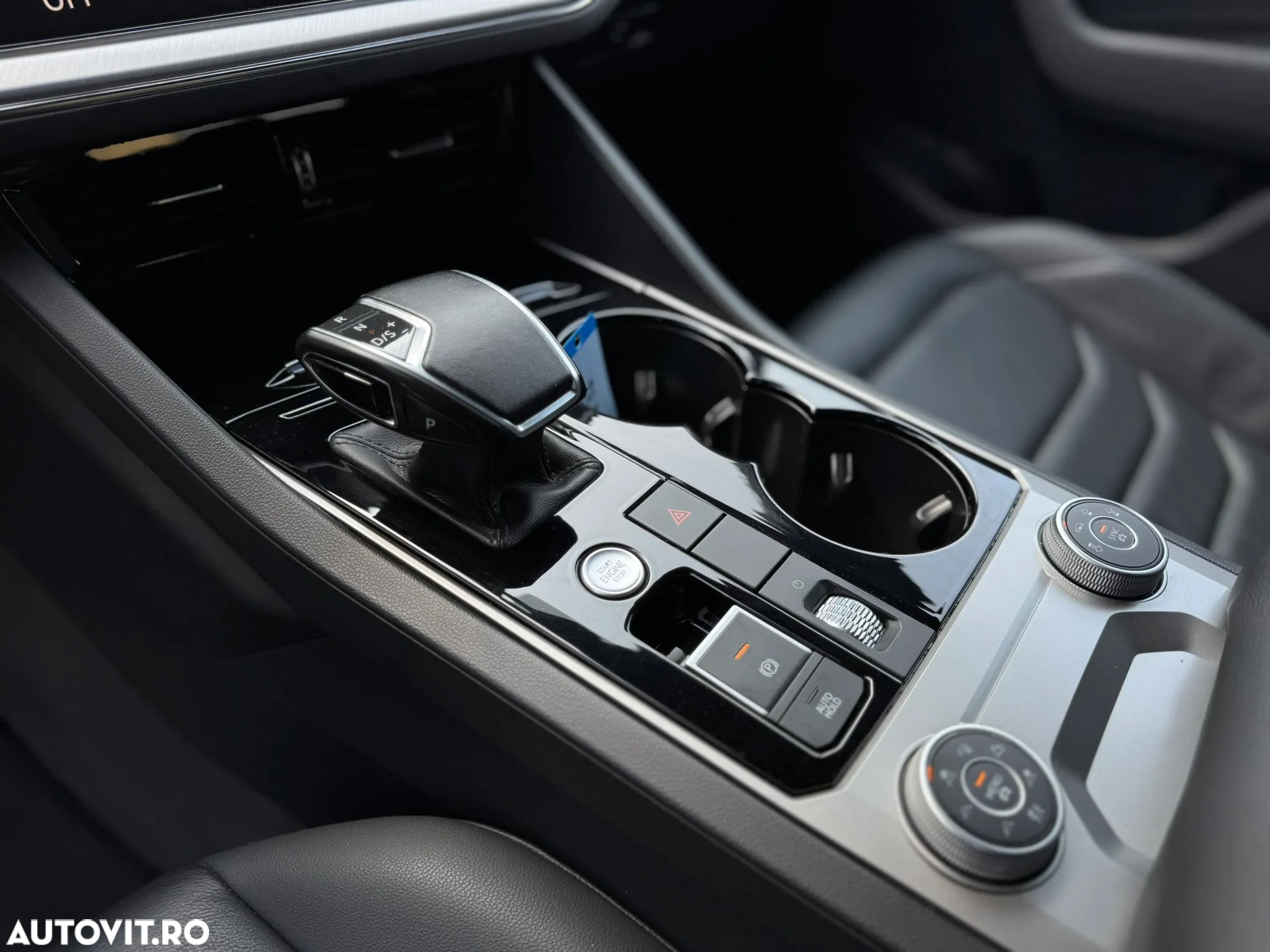 Volkswagen Touareg V6 TDI Elegance - 13