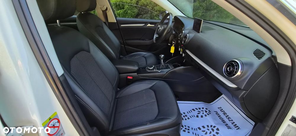 Audi A3 Sportback 1.6 TDI Attraction - 22