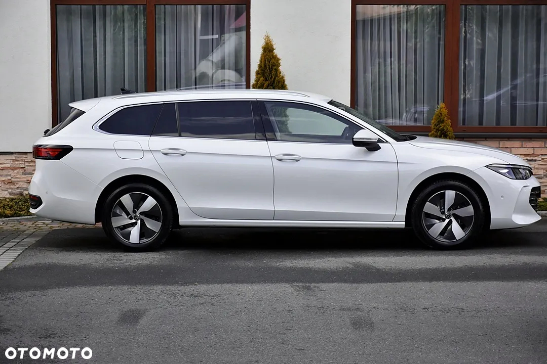Volkswagen Passat 1.5 TSI eHybrid PHEV Elegance DSG - 12