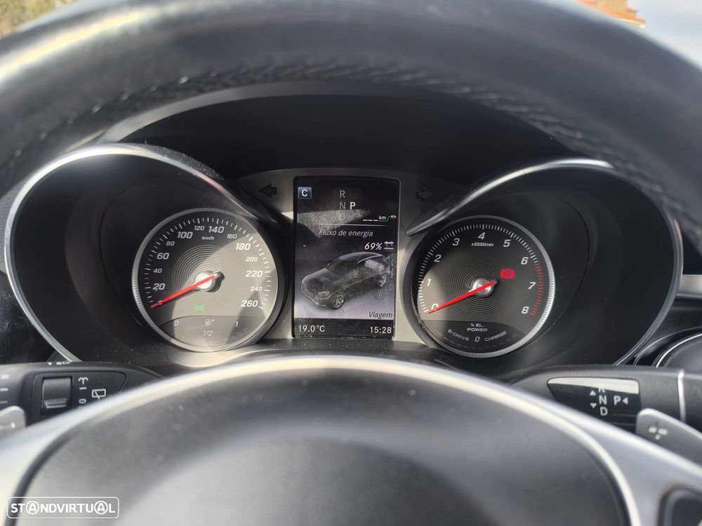 Mercedes-Benz GLC 350 e 4Matic 7G-TRONIC AMG Line - 51