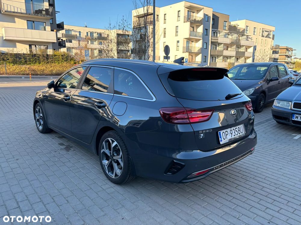 Kia Ceed 1.6 CRDi mHEV Business Line - 6