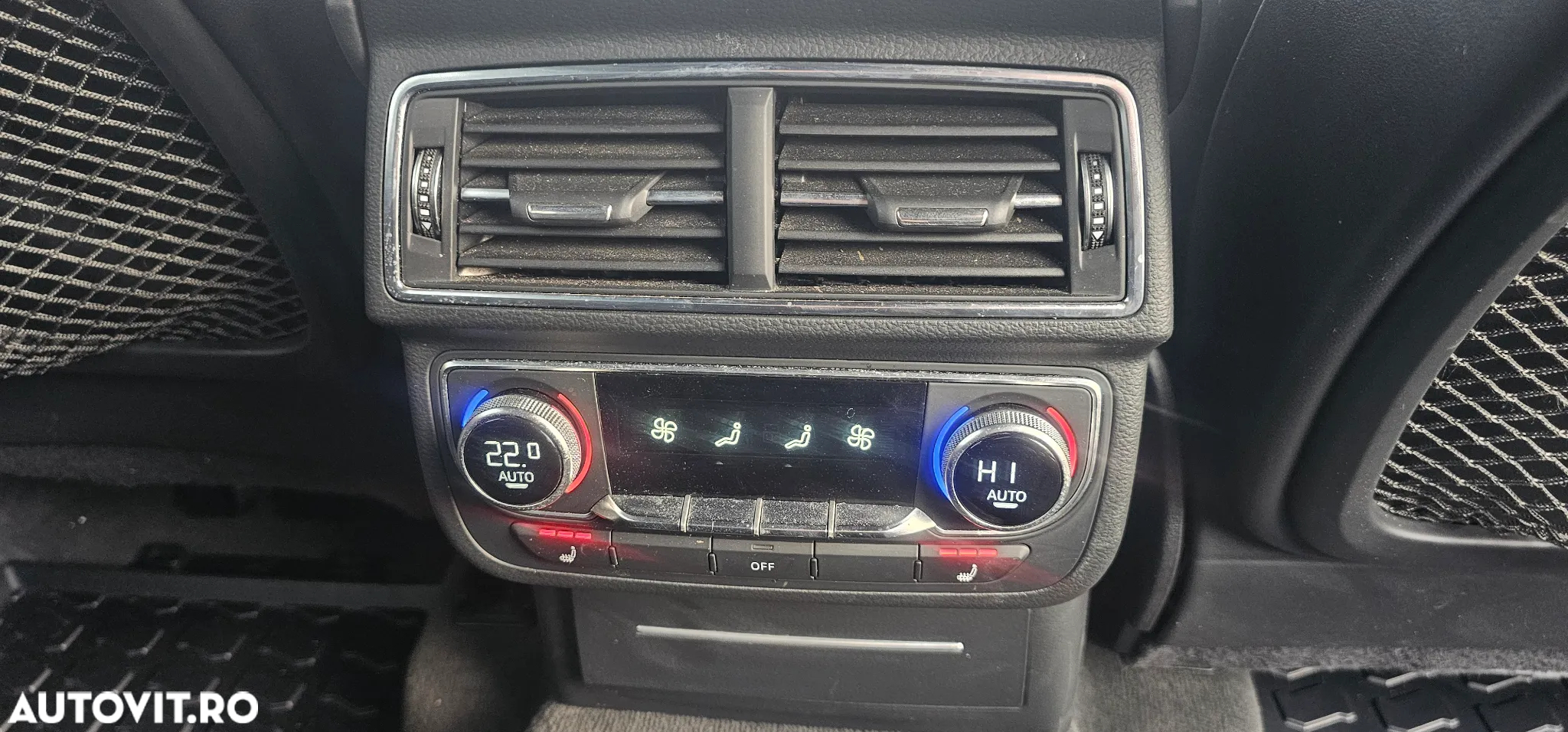 Audi SQ7 4.0 TDI quattro Tiptronic - 24