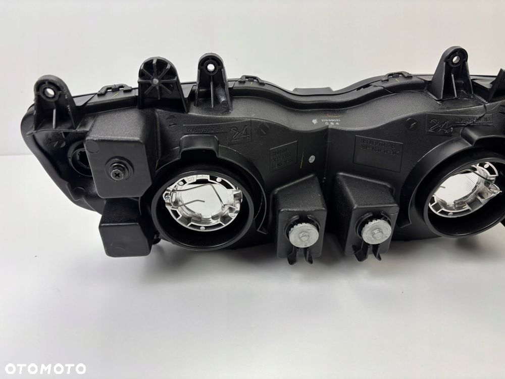 Przednia lampa, reflektor Suzuki SV 650 S 2003-09 Oryginał - 14