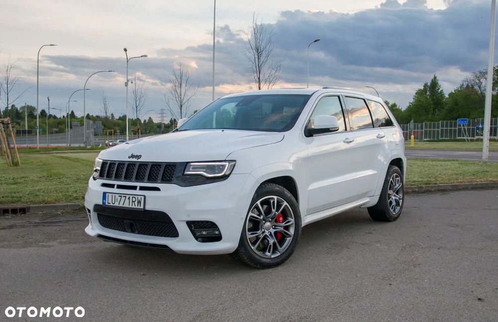 Jeep Grand Cherokee SRT - 5