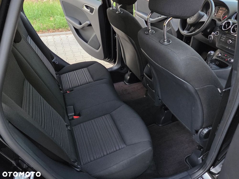 Mercedes-Benz Klasa B 180 d BlueEFFICIENCY Edition - 22