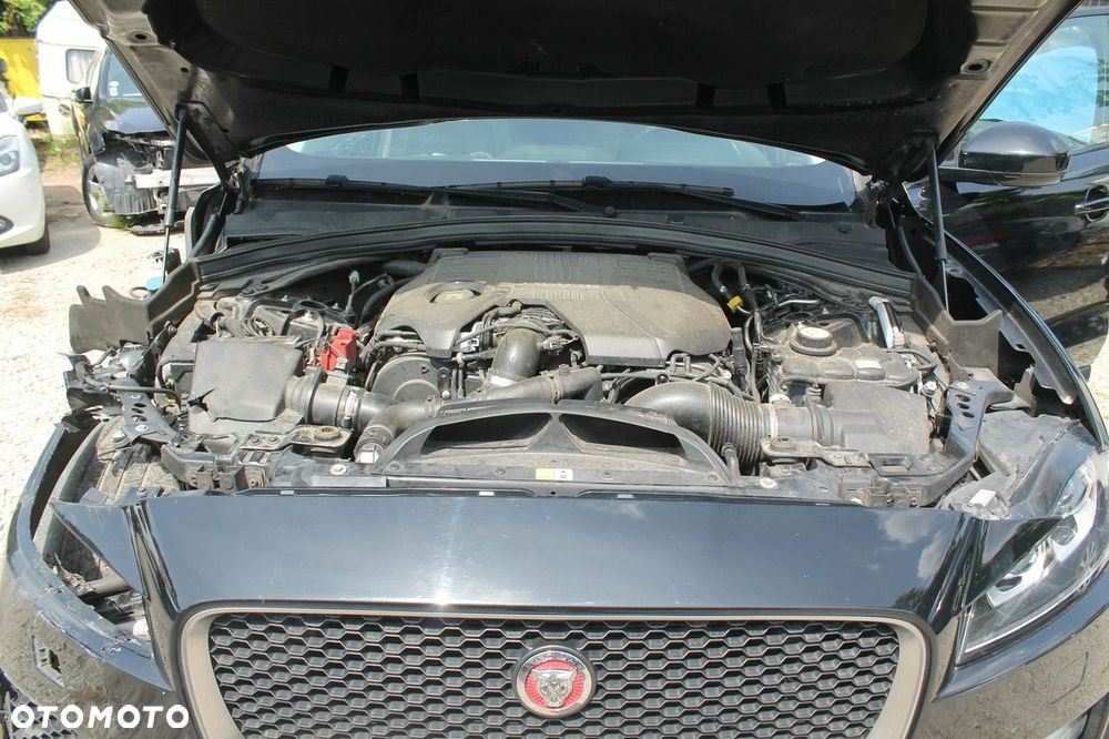 Jaguar F-Pace - 13