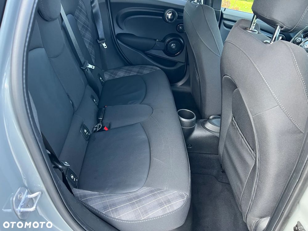 MINI Cooper 60 Years Chili - 31