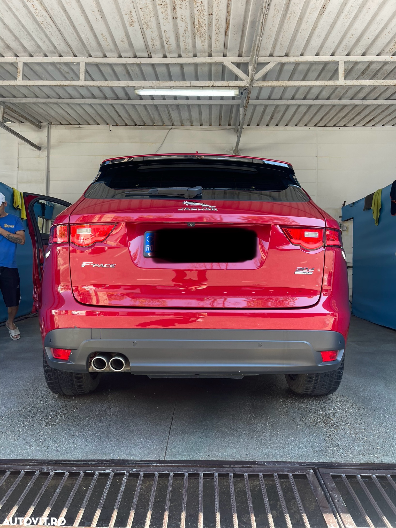 Jaguar F-Pace 20d AWD R-Sport - 5