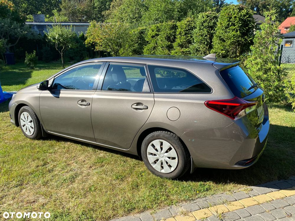 Toyota Auris 1.33 VVT-i Comfort - 1