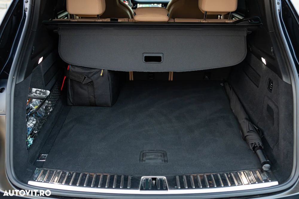 Porsche Cayenne E-Hybrid Tiptronic S - 40