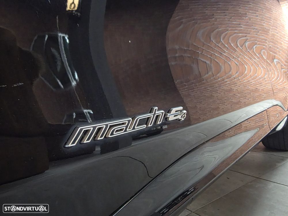 Ford Mustang Mach-E AWD PREMIUM - 46