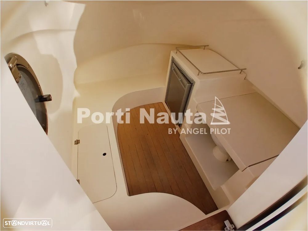 Capelli Tempest 850 Open - 11