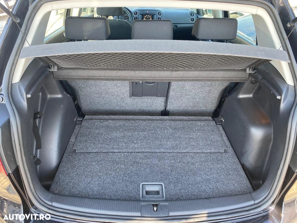 Volkswagen Golf Plus - 14
