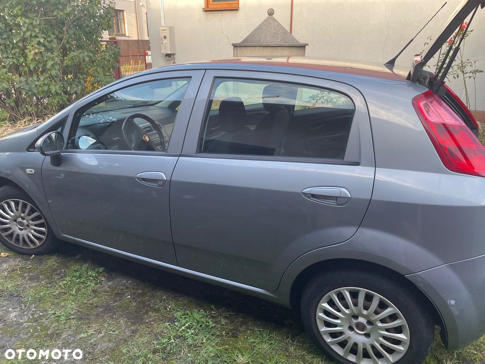 Fiat Grande Punto - 2