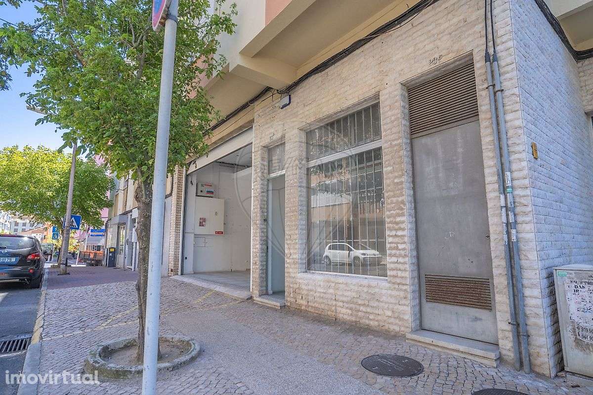 Armazém T0 para arrendamento - Grande imagem: 3/24